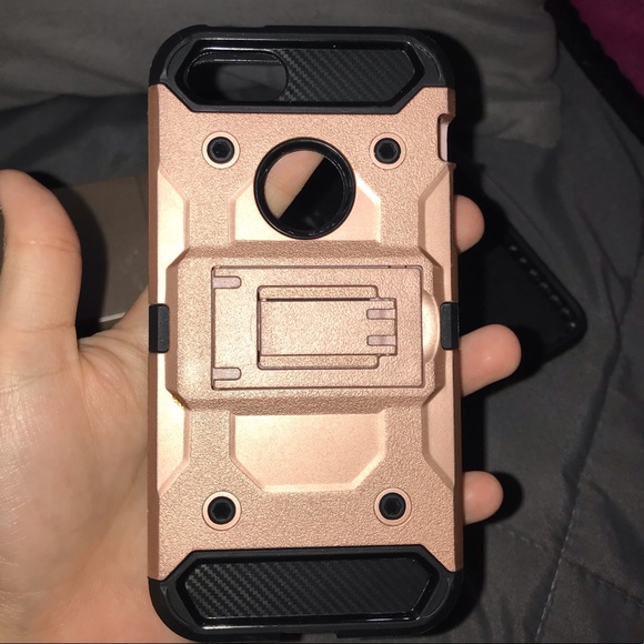 Iphone se cover - Picture 1 of 2